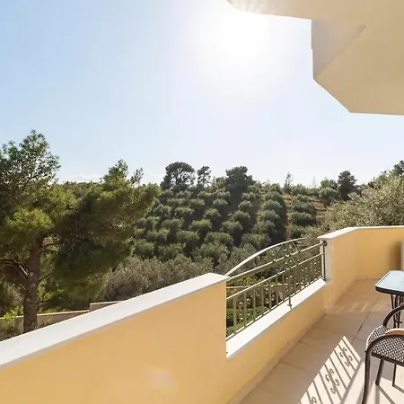 Iliana-porto Heli
