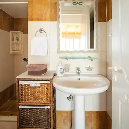 Iliana-porto Heli Holiday home *