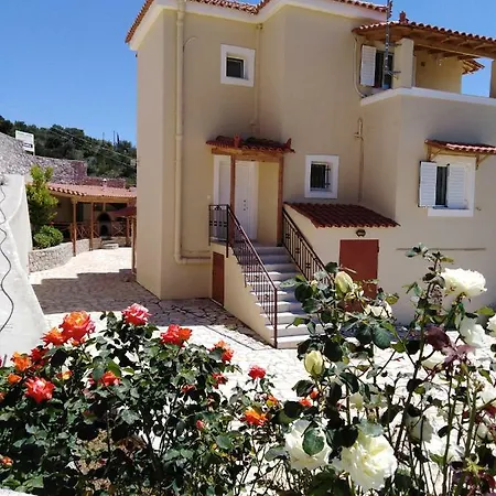 Iliana-porto Heli Rozaiika